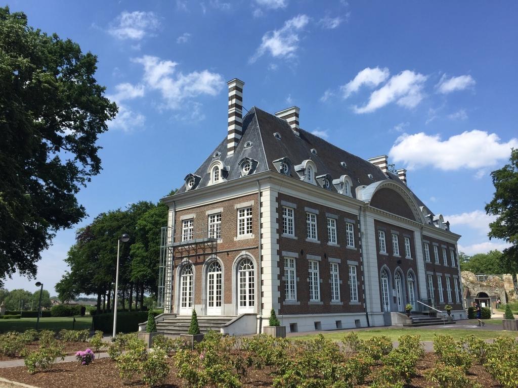 Kasteel Pietersheim Maastricht - Lanaken Ξενοδοχείο Εξωτερικό φωτογραφία