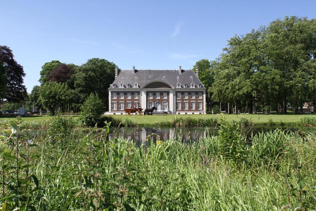 Kasteel Pietersheim Maastricht - Lanaken Ξενοδοχείο Εξωτερικό φωτογραφία